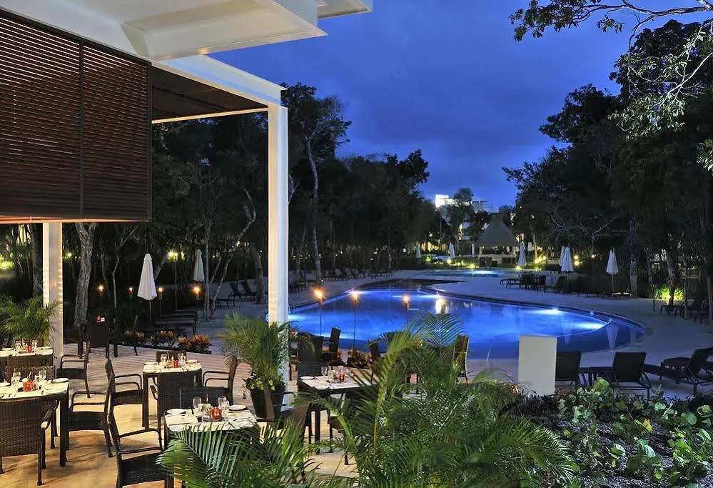 Bahia Principe Vacation Rentals - Four-Bedroom House Akumal