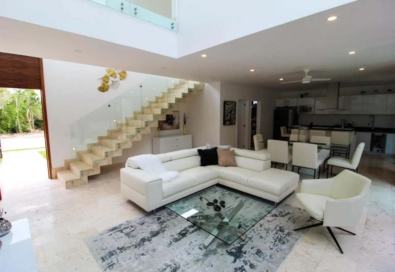 Bahia Principe Vacation Rentals - Four-Bedroom House Akumal Mexico