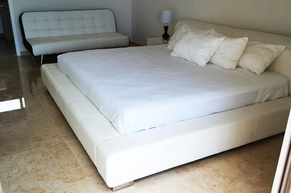 Bahia Principe Vacation Rentals - Four-Bedroom House Akumal Holiday home