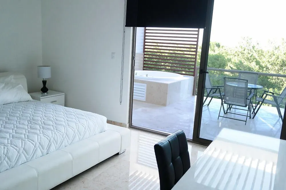Bahia Principe Vacation Rentals - Four-Bedroom House Akumal