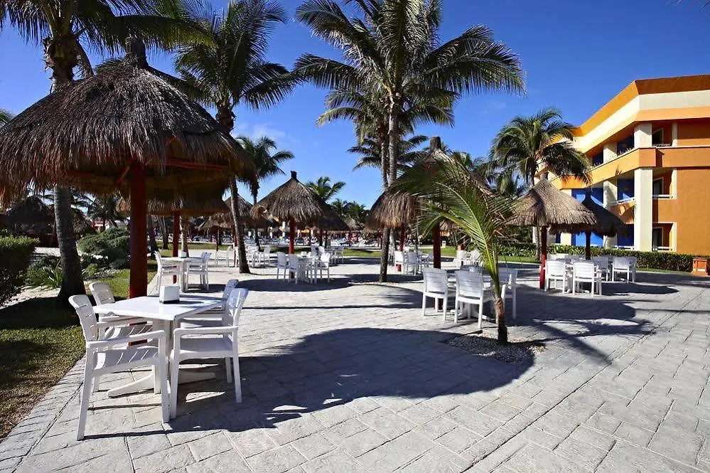 Bahia Principe Vacation Rentals - Four-Bedroom House Akumal